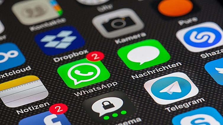 El sencillo truco para leer un mensaje de WhatsApp eliminado