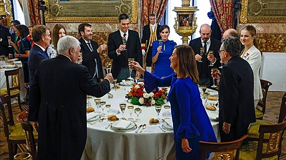 El golpe de humor de Ryanair sobre una foto de la Infanta Sofía tras la jura de la Princesa Leonor