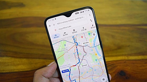 Google Maps añade una función de rutas a pie sin escaleras: así puedes activarla