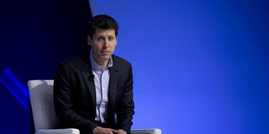 Sam Altman Looks to ChatGPT for a Chance to Regain His Job