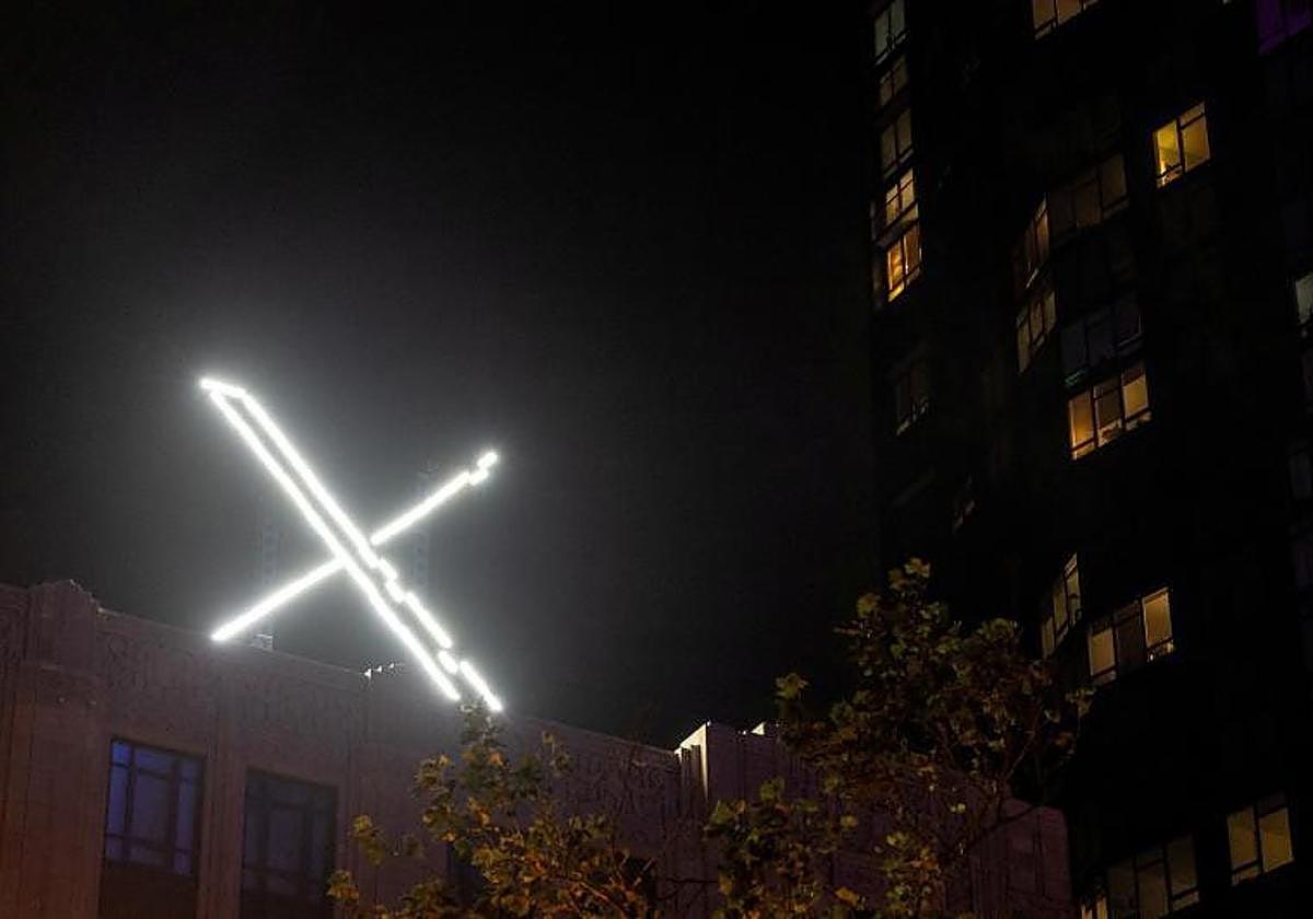 Plataforma 'X' (antes Twitter)