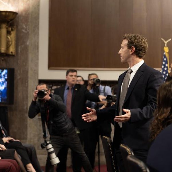 «Tenéis sangre en las manos»: el Congreso de EE.UU. vapulea a las redes sociales por su impacto en menores