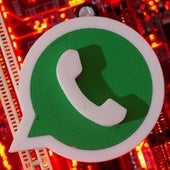 ¿Para qué sirve el nuevo botón con doble flecha que ha llegado a WhatsApp?