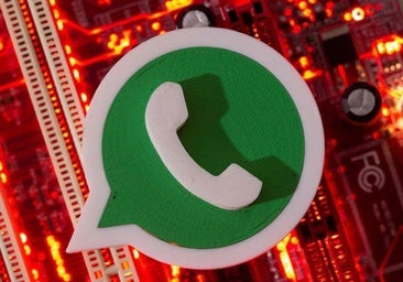 Alertan de la nueva estafa del 'Me gusta' que están usando para robar a través de WhatsApp