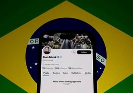 Musk obedece las reglas de Brasil, pierde X y gana Bluesky