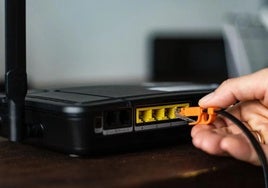 El truco para saber si alguien te está robando tu WiFi y evitar que siga conectado
