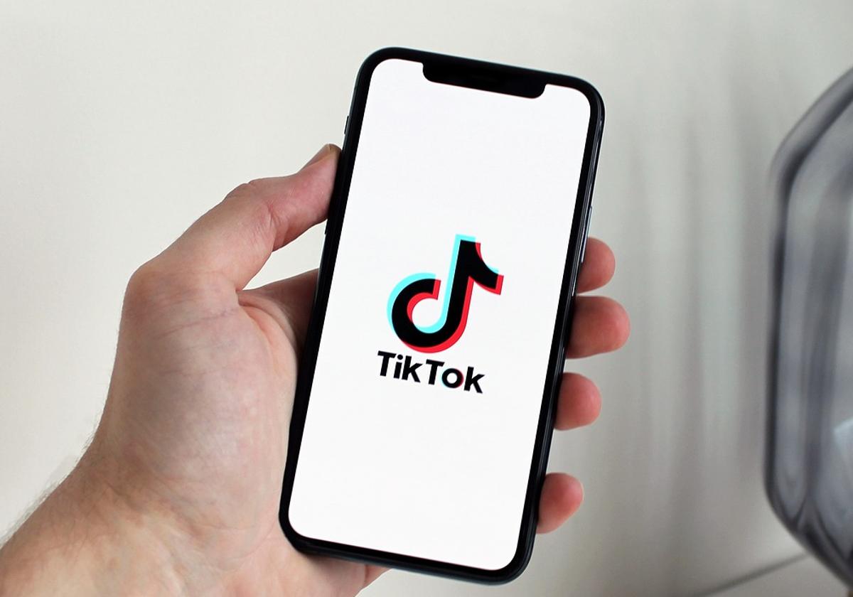 Bruselas concluye que Tik Tok viola la ley de servicios digitales