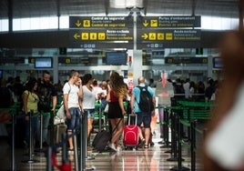 ¿Pueden pedirme una copia del DNI al reservar un hotel? Esto es lo que dice la ley
