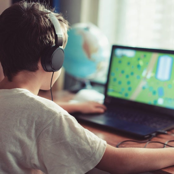 Europa acelera para perseguir la pedofilia escaneando mensajes de WhatsApp