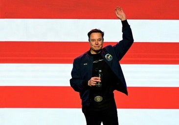 EE.UU. acuerda usar la IA de Elon Musk con fines militares una semana después de que se volviese admiradora de Hitler