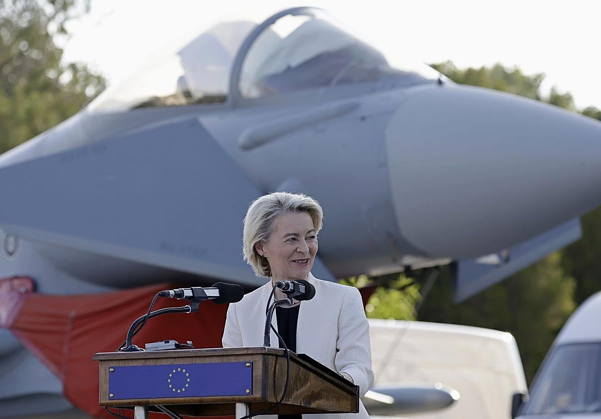 La presidenta de la Comisión Europea, Ursula von der Leyen, este lunes en Rumanía