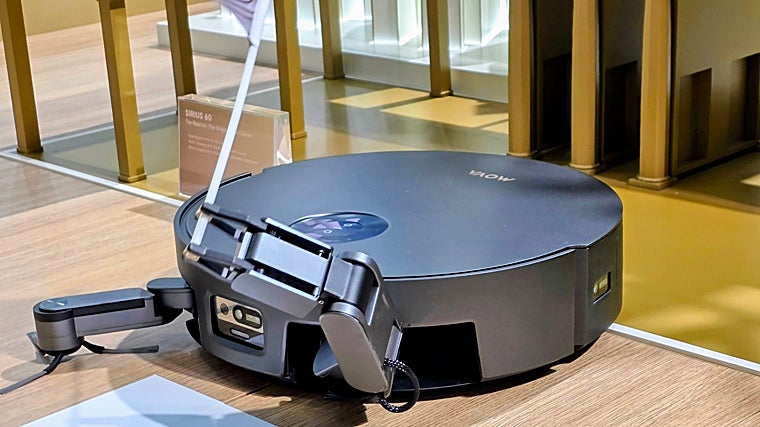 Robots para acompañar niños y pantallas que flotan: los &#039;gadgets&#039; más curiosos de IFA 2025