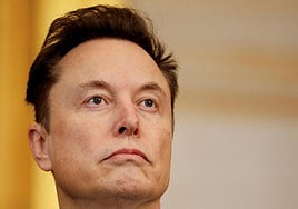 Elon Musk anuncia la creación de la Grokipedia para acabar con Wikipedia y sus «sesgos de izquierdas»