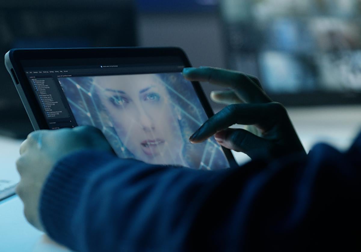 Un usuario busca una imagen virtual erótica