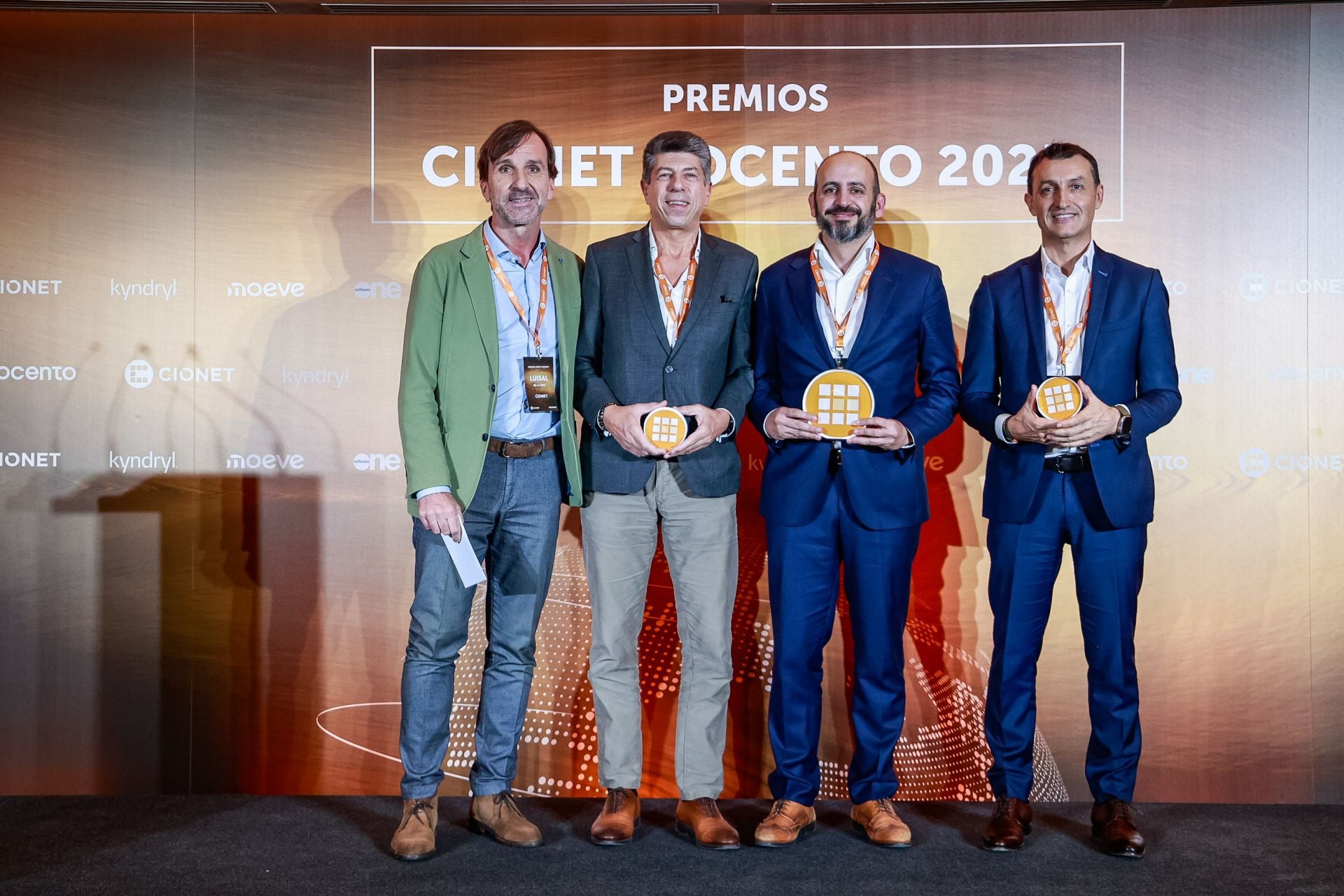 Finalistas y premiados