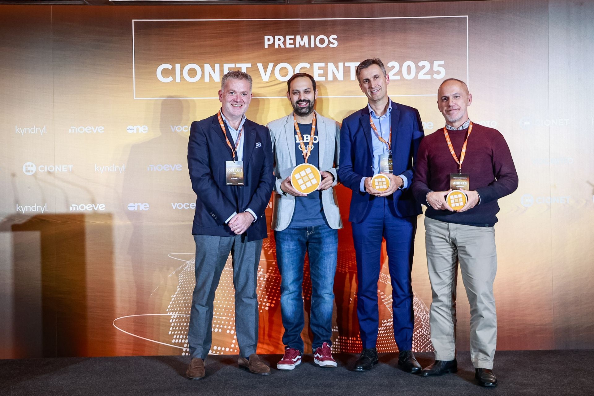 Finalistas y premiados