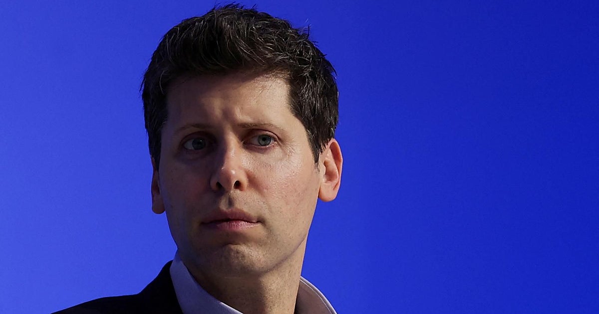 La sociedad rompe con los jefes de la IA