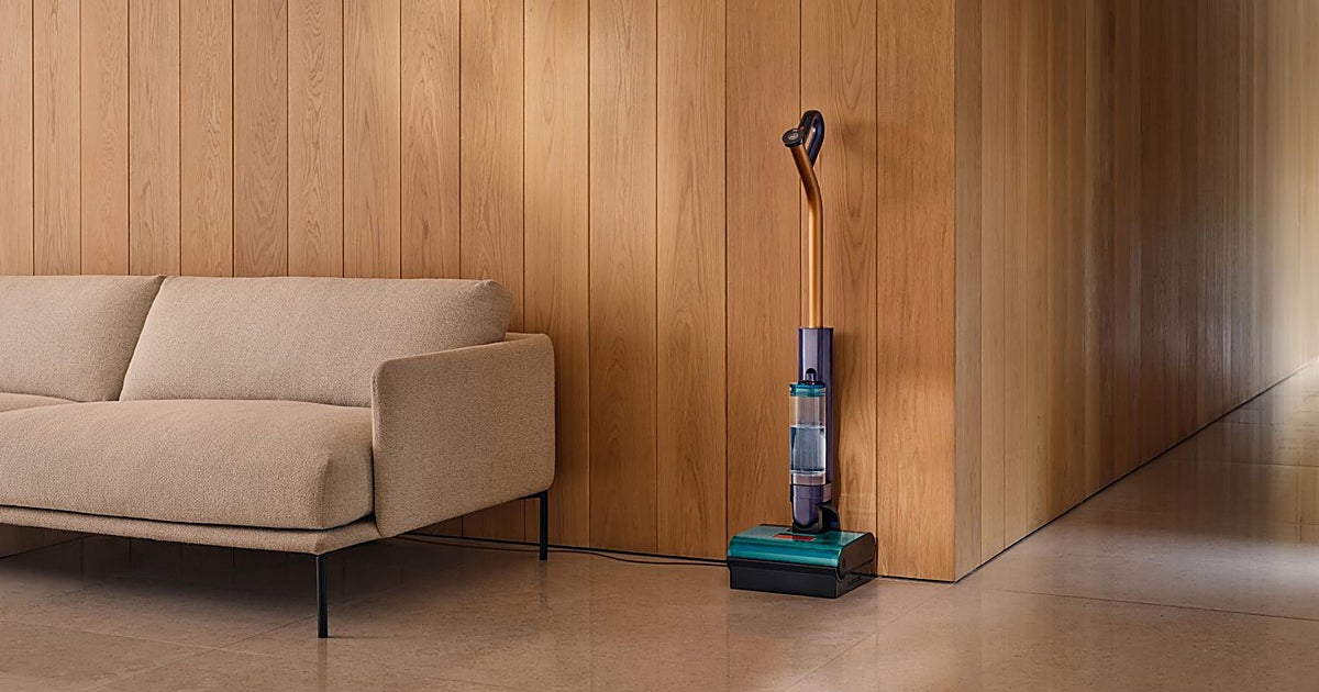 Probamos la Dyson Clean+Wash Hygiene, el dispositivo futurista que quiere jubilar a la fregona