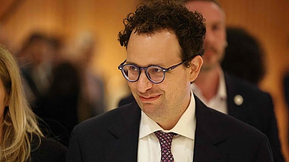 La IA empieza a desarrollar a sus sucesoras: Claude ya lidera una cuarta parte de la investigación de Anthropic