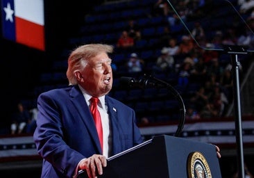 Trump afirma que cualquiera que no llame «superinteligencia» a la IA es «el enemigo»