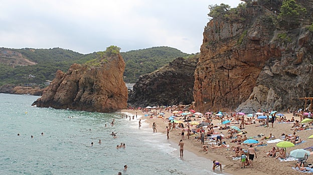 Día de playa en Illa Roja