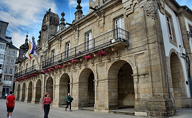 Plaza Mayor y Ayuntamiento de Lugo