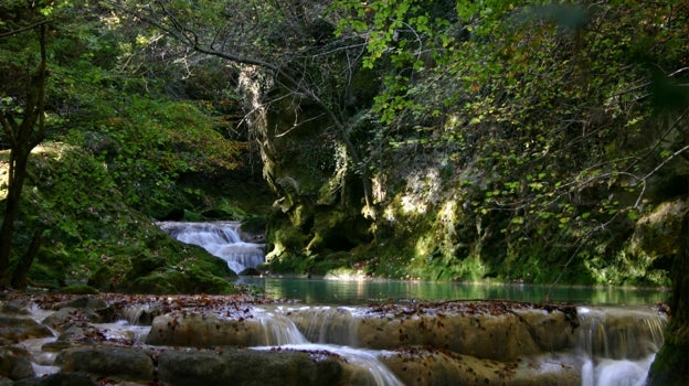 Nacedero del río Urederra, en la Sierra de Urbasa (Navarra)