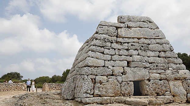 Naveta de Tudons, Menorca