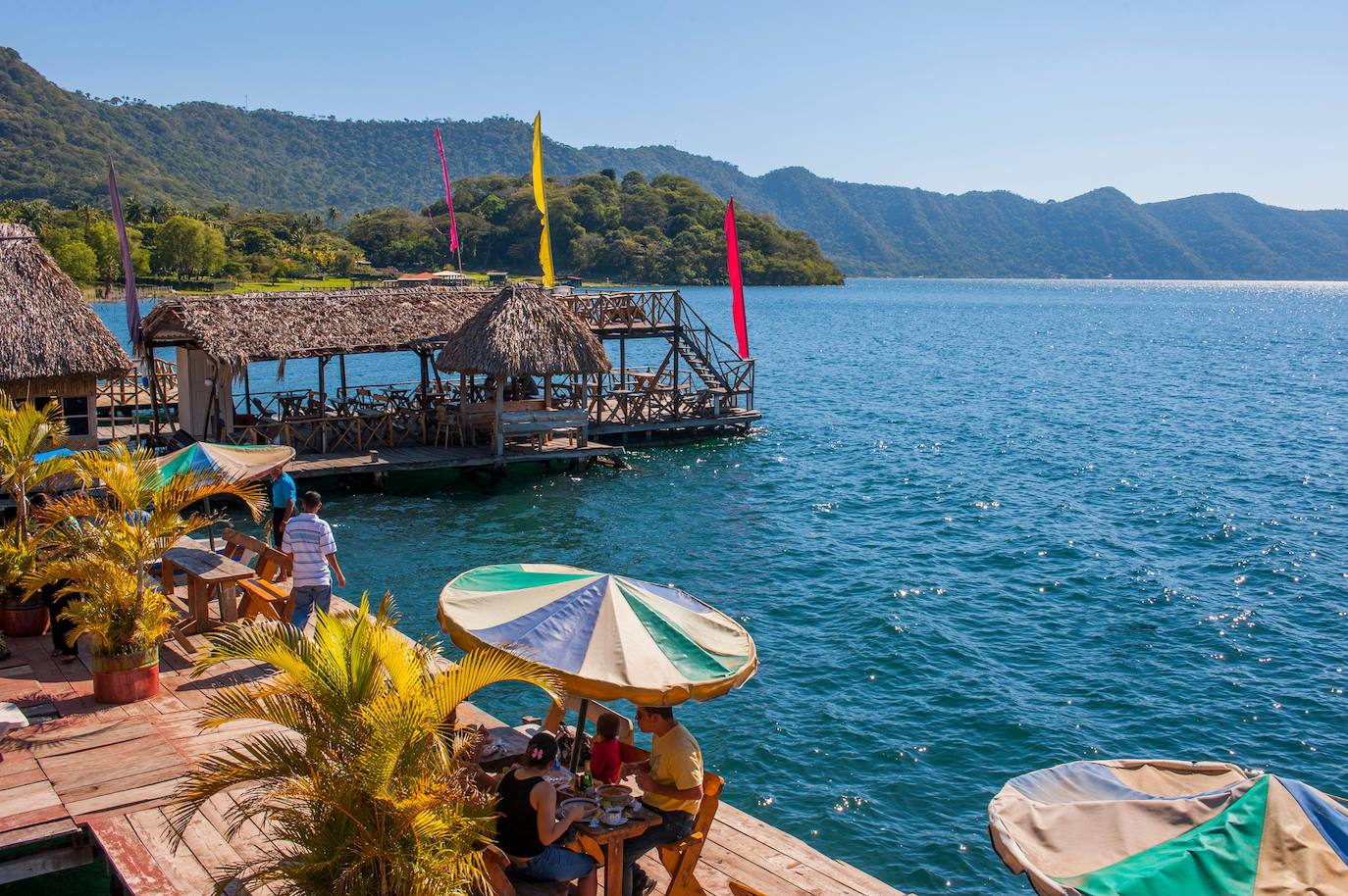 Las playas idílicas de El Salvador están atrayendo la atención de surfistas profesionales de todo el mundo