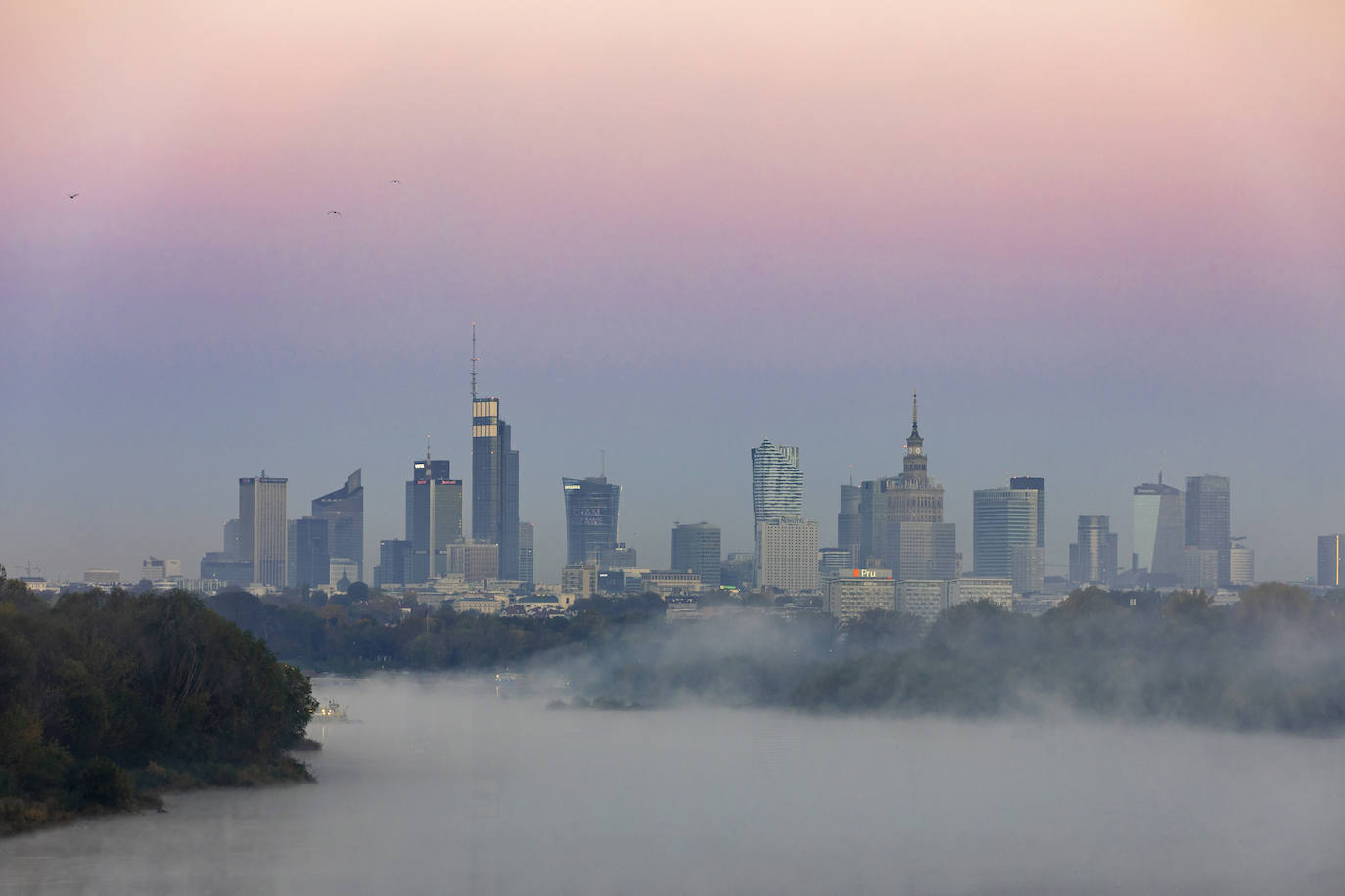 Varso Tower, en el skyline de Varsovia