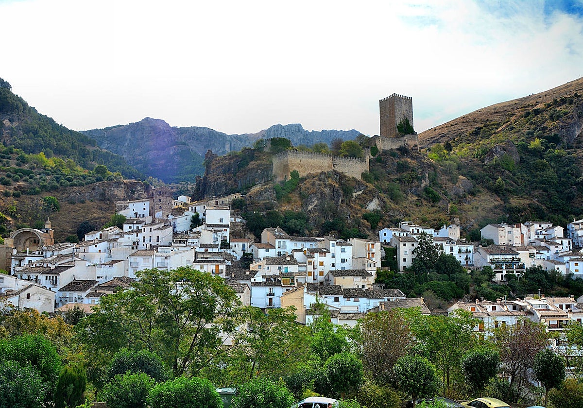 Cazorla (Jaén), pueblo blanco rodeado de naturaleza