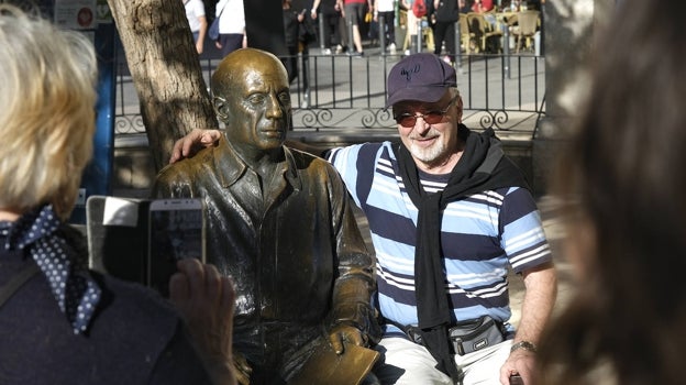 Escultura dedicada a Picasso, en Málaga