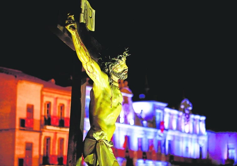 La villa que alumbró las procesiones