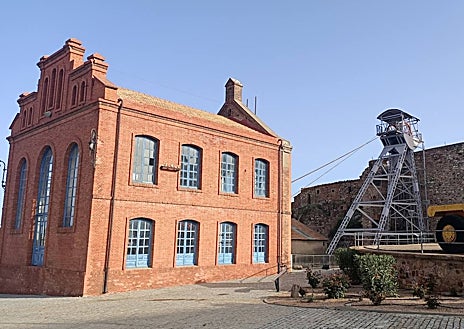 Imagen secundaria 1 - El Parque MInero de Almadén fue durante siglos la mayor explotación del mundo de cinabrio, un mineral muy pesado compuesto de azufre y mercurio, que se ha utilizado desde la antigüedad. 