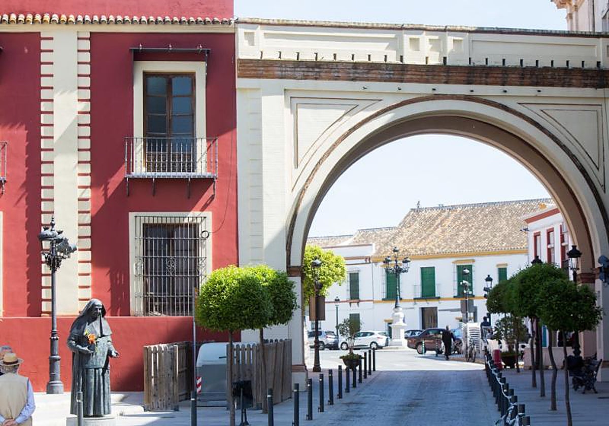 Este arco es una de las imágenes más emblemáticas de la localidad sevillana de Umbrete