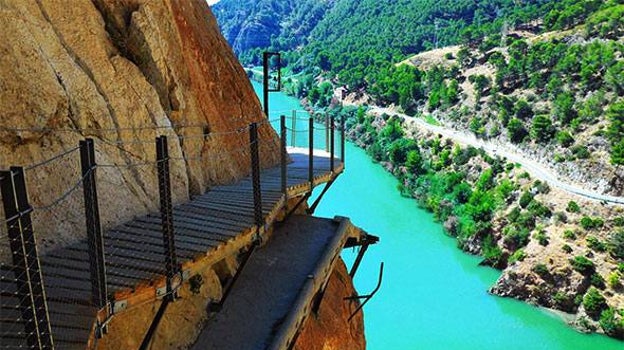 El Caminito del Rey es uno de los principales atractivos turísticos de Andalucía