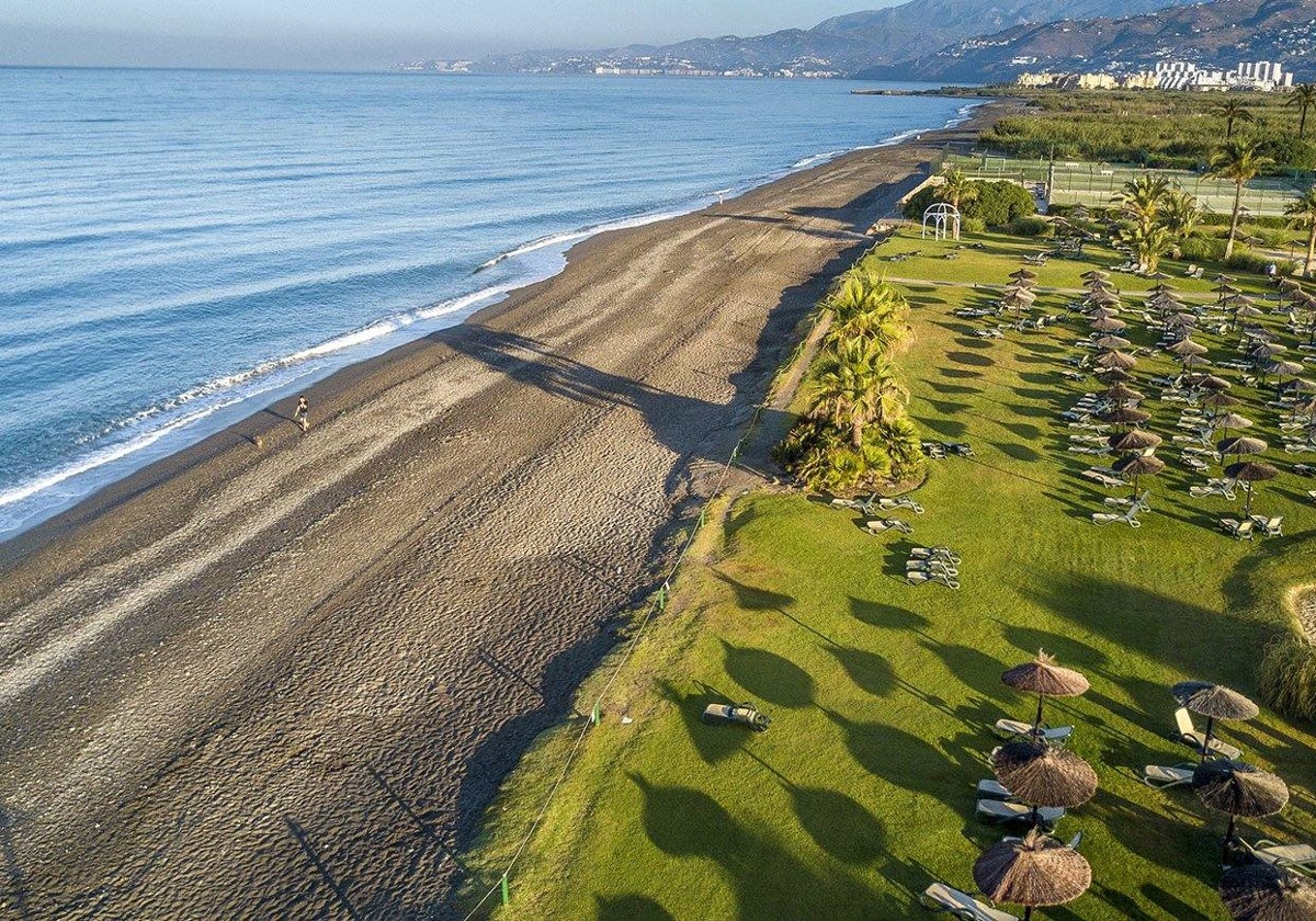 La Costa Tropical tiene un buen número de hoteles donde para disfrutar al máximo las vacaciones de este verano