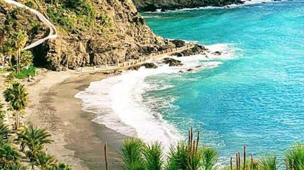 Playa Cabria, en la Costa de Granada