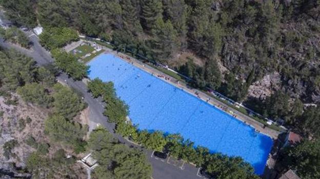 Piscina de Amurjo