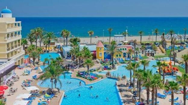 ¿Dónde está la piscina más grande de Andalucía?