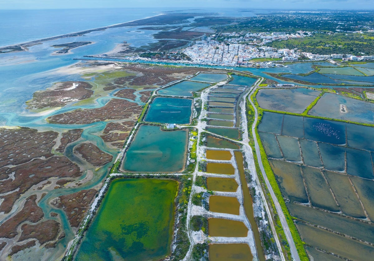 Una ría y una barrera de islas componen el paisaje menos conocido y más  genuino del Algarve