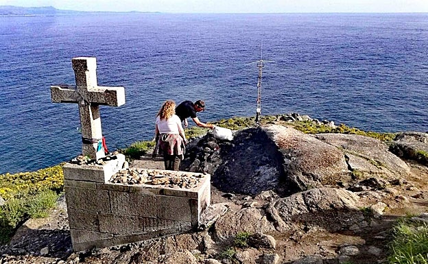 Quemadores de Finisterre, donde antaño se quemaba la ropa siguiendo una tradición celta
