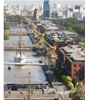 Imagen secundaria 2 - Arriba y abajo a la derecha, Puerto Madero. Abajo a la izquierda, el Yacht Club de Buenos Aires visto desde la embarcación que sale hacia Tigre.