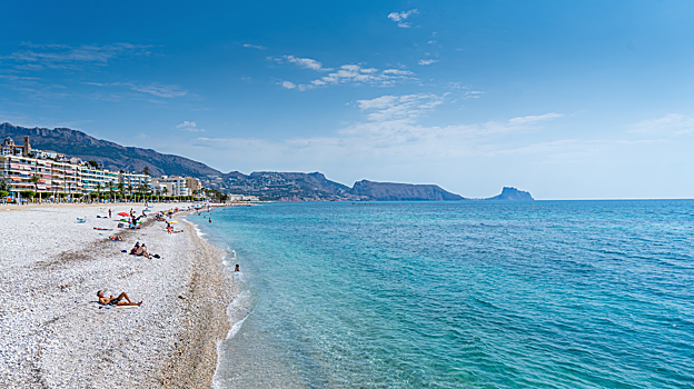 Imagen de la playa de La Roda, Altea