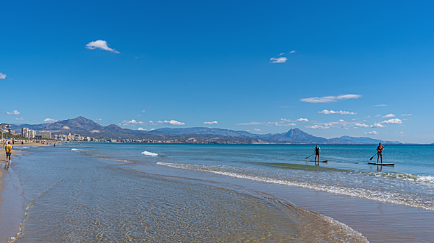 Imagen de la playa de San Juan de Alicante