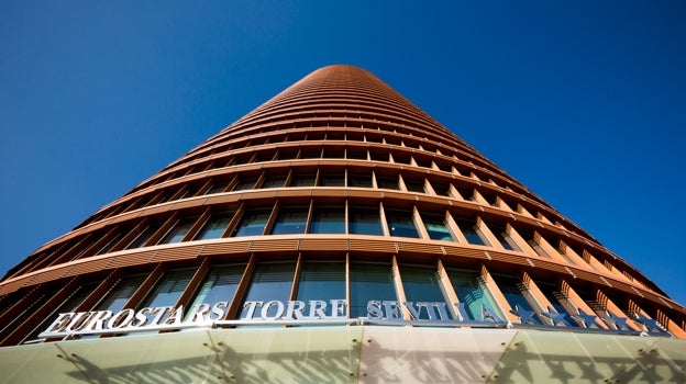 Vista de Torre Sevilla desde la planta baja