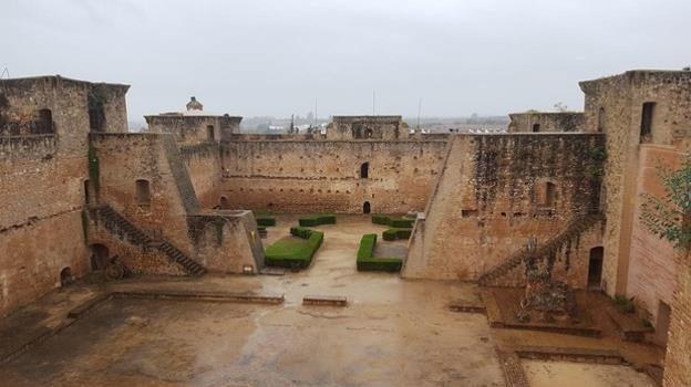 Castillo de los Guzmanes