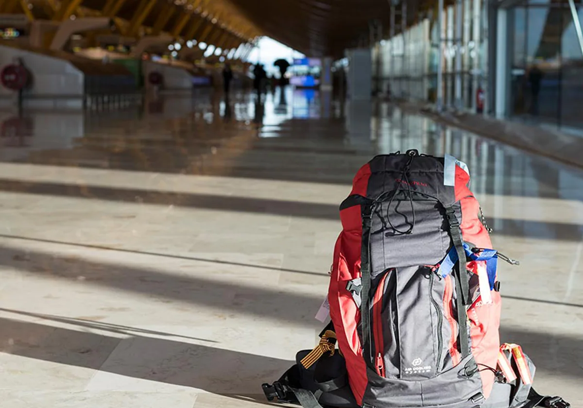 MOCHILA PARA VIAJAR EN AVIÓN  Así es la mochila perfecta para viajar en  avión: medidas, material y más detalles