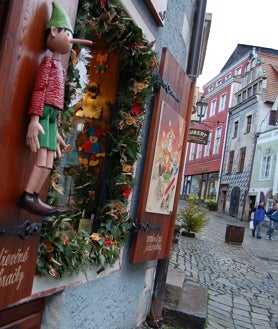 Imagen secundaria 2 - Cesky Krumlov, fundada en el siglo XIII, una bellísima y bien conservada ciudad medieval a orillas del Moldava