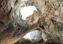 Descubre la Atapuerca andaluza en la Cueva del Higueral, un rincón poco conocido de Arcos de la Frontera